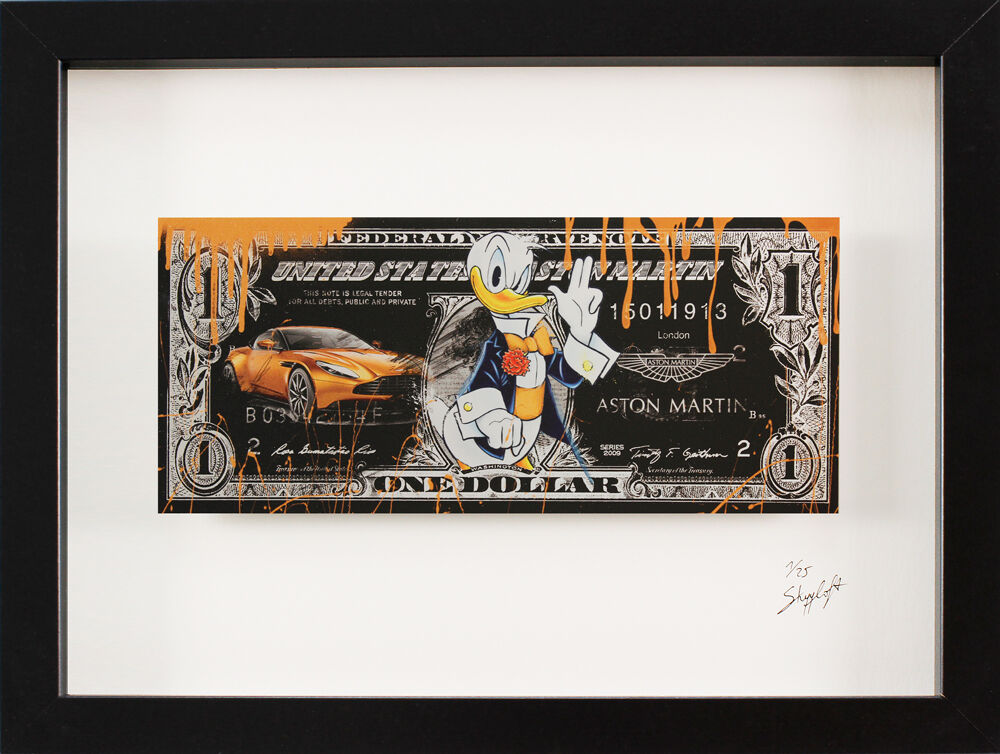 skyyloft-chrome-dollar-aston-martin-donald-dollar-gerahmt