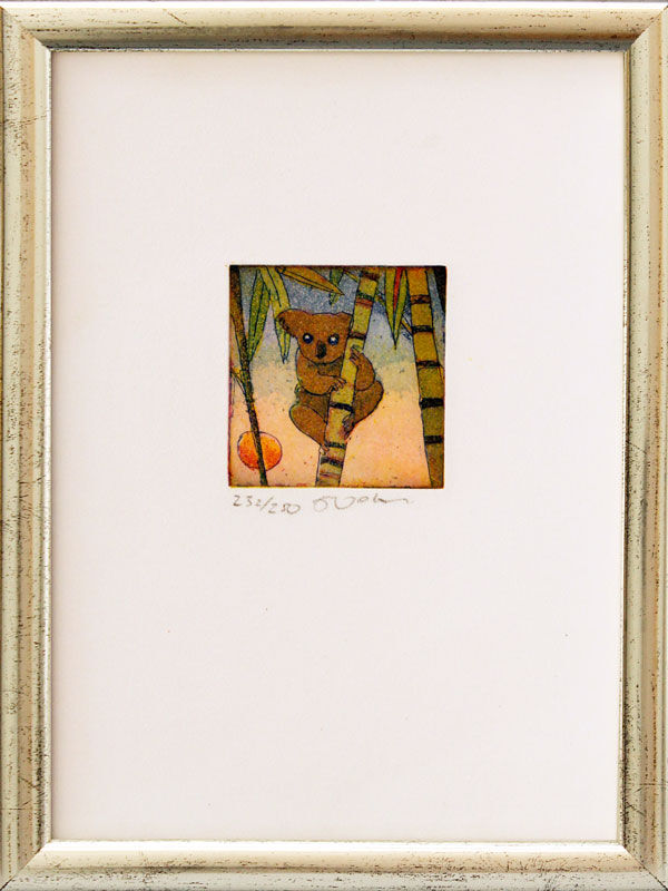 jutta-votteler-kleiner-koala-gerahmt-kunst-farbradierung jutta-votteler-kleiner-koala-gerahmt-kunst-farbradierung