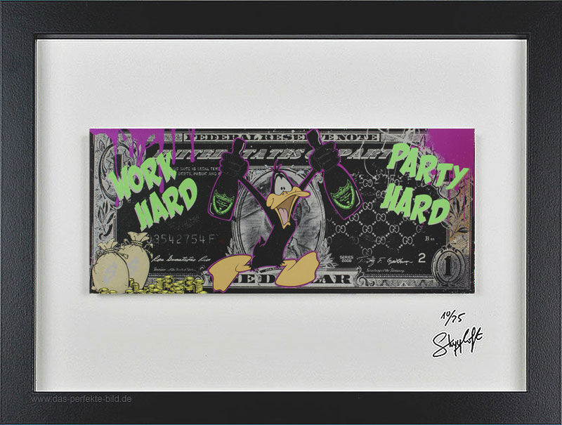 SKYYLOFT - Work hard Party hard Dollar - Bild mit Museumsglas und Bilderrahmen   SKYYLOFT - Work hard Party hard Dollar - Bild mit Museumsglas und Bilderrahmen
