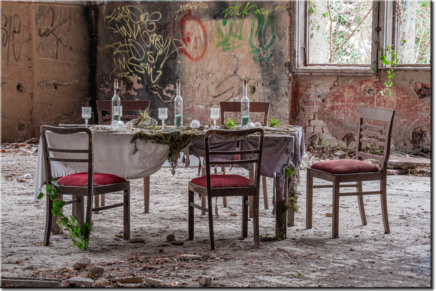 Grischka-Georgiev-Lost-Places-Christmas-Dinner