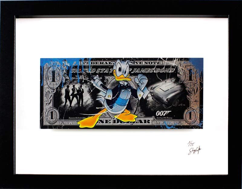 skyyloft-donald-james-bond-dollar-gerahmt skyyloft-donald-james-bond-dollar-gerahmt