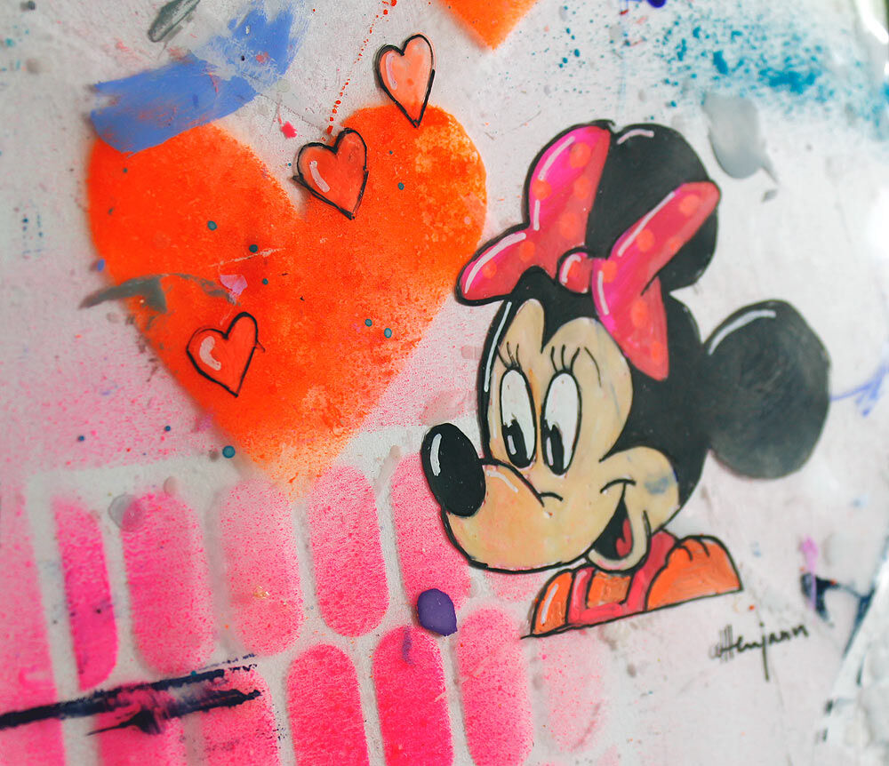 andrea-ottenjahn-minnie-mouse-detail